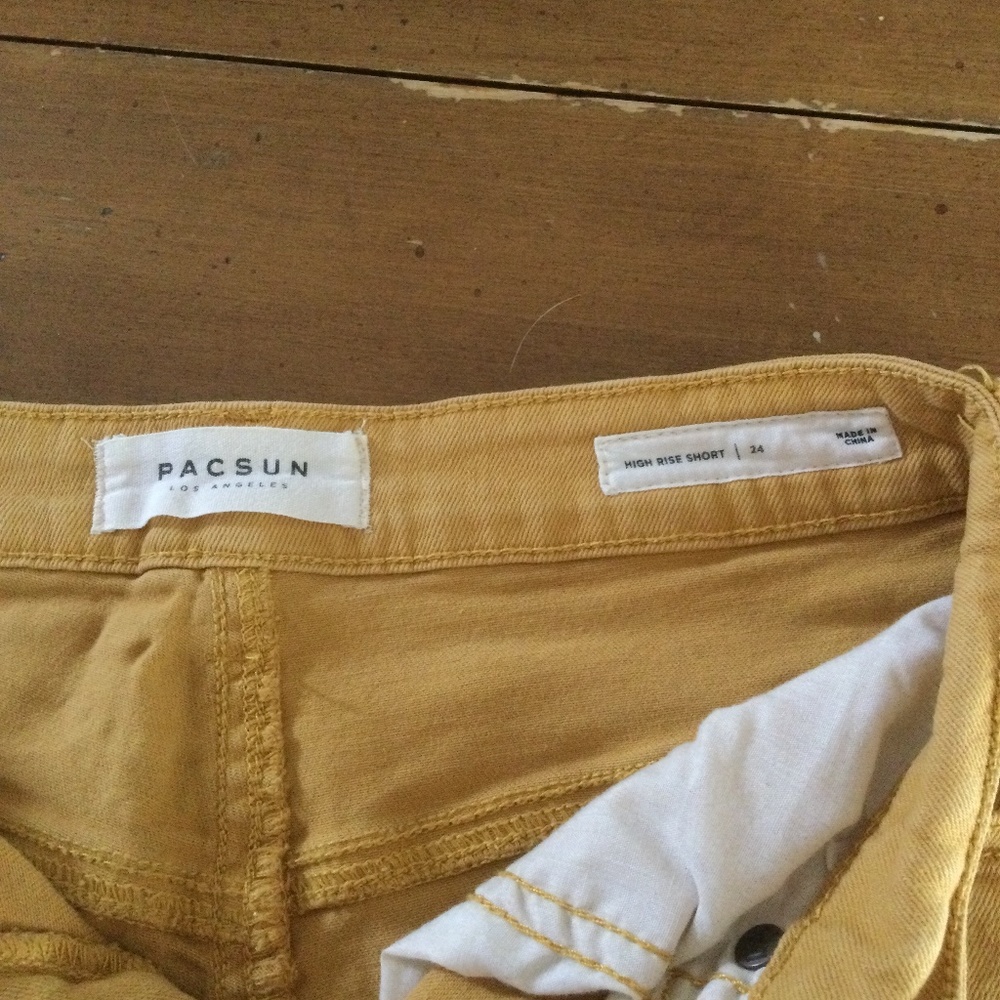 PacSun High Rise Short - Picture 3 of 3
